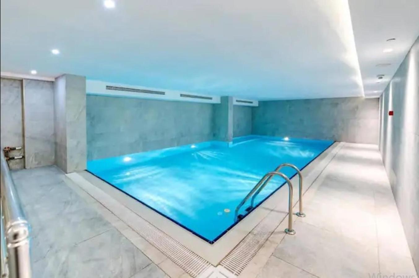 Studio Flat-One Room In Lux Residence Near Taksim-Beyoglu イスタンブール エクステリア 写真