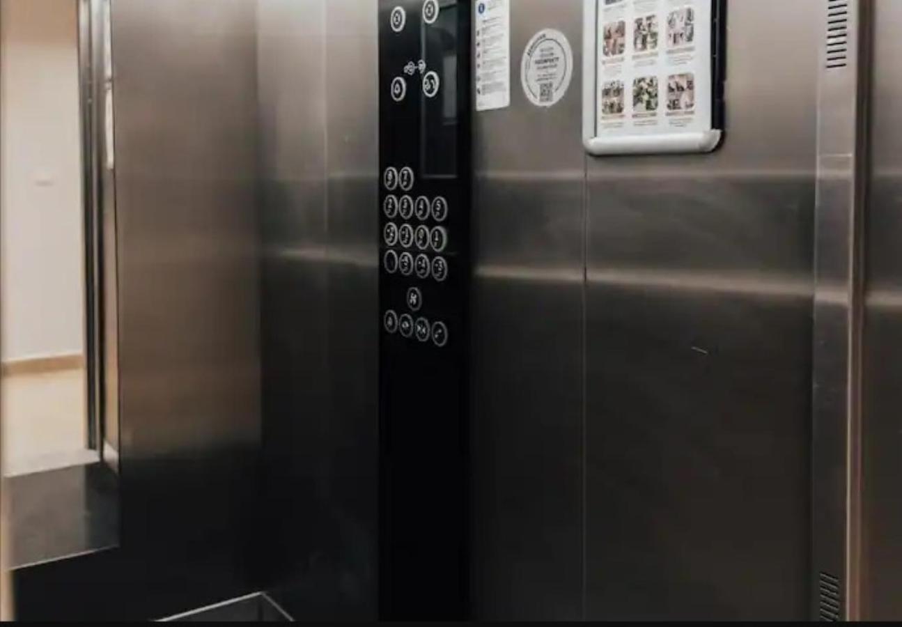 Studio Flat-One Room In Lux Residence Near Taksim-Beyoglu イスタンブール エクステリア 写真